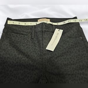NWT BCBG Generation Smoke Leopard Jeans Size 25 Grey Black Raw Hem